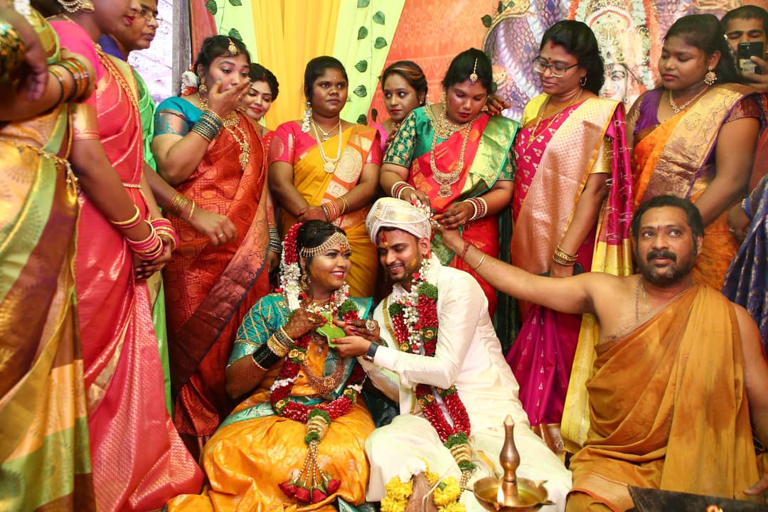 Sarika Weds Manju 7