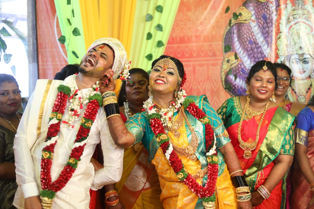 Sarika Weds Manju 29
