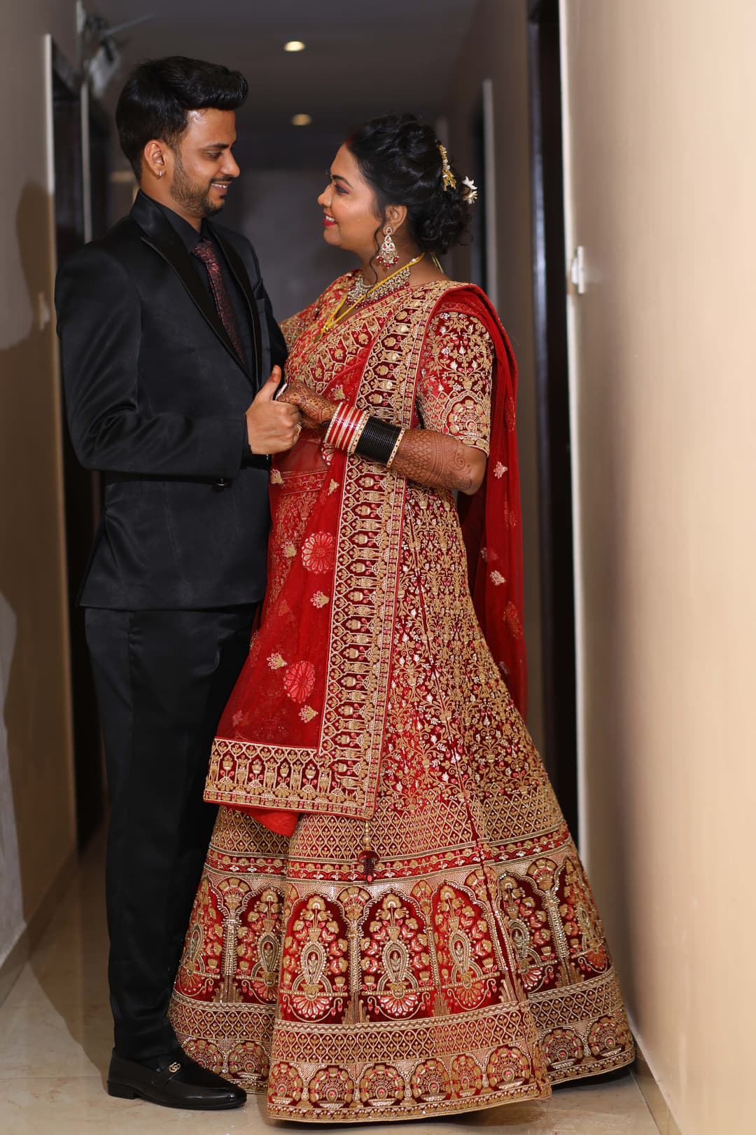 Sarika Weds Manju 9