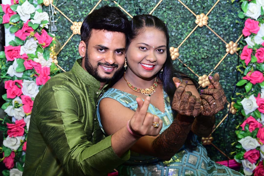 Sarika Weds Manju 2