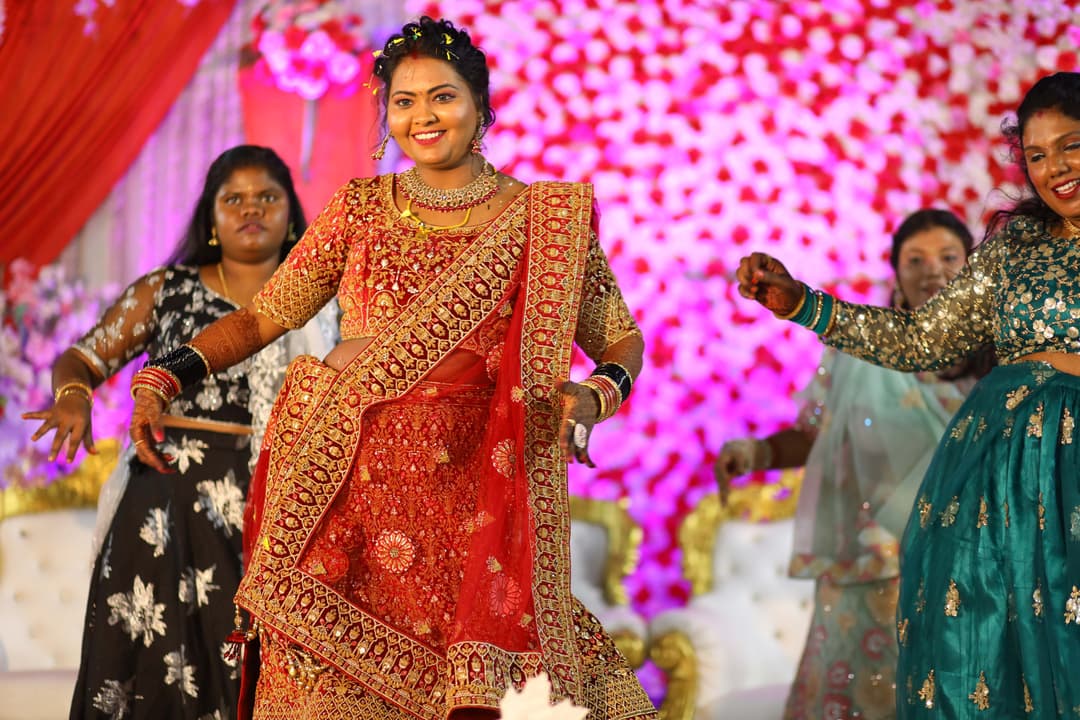 Sarika Weds Manju 34
